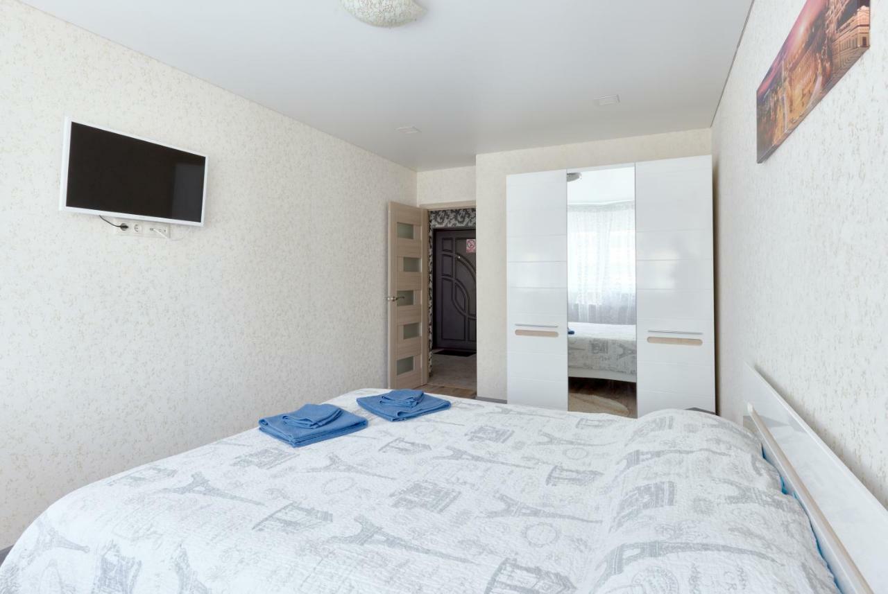088 Apartment Near Airport Zhulyan Kiev Exterior foto